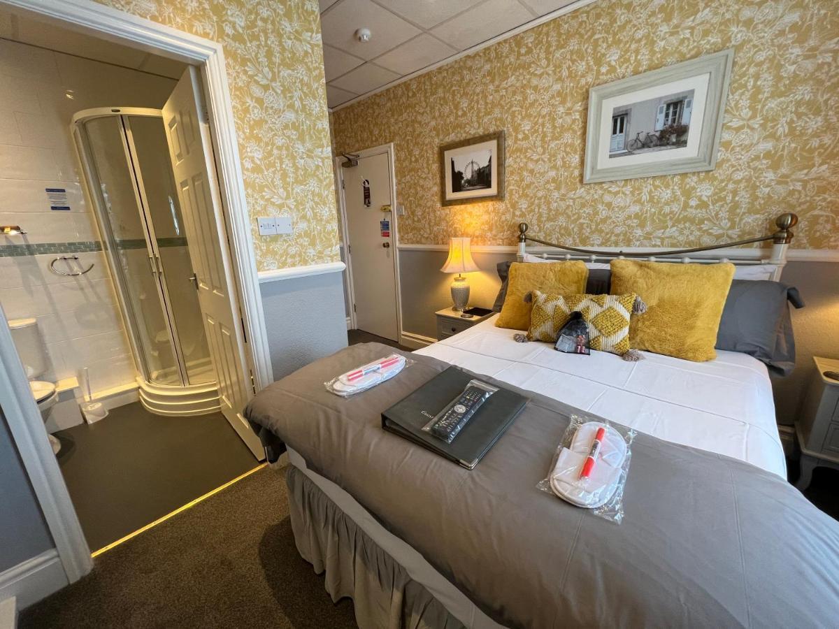 Raffles Hotel ブラックプール エクステリア 写真